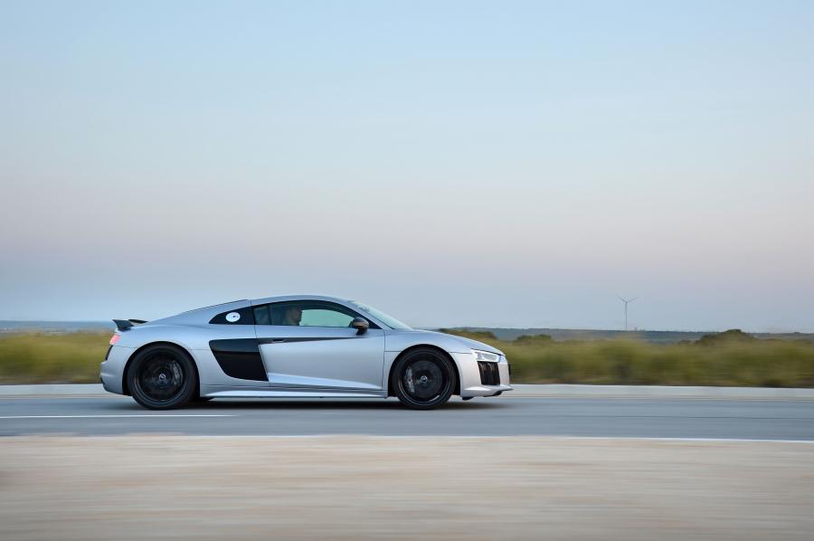  Audi R8 V10 Plus 2016 года  (ZA) (фото 21 из 22)